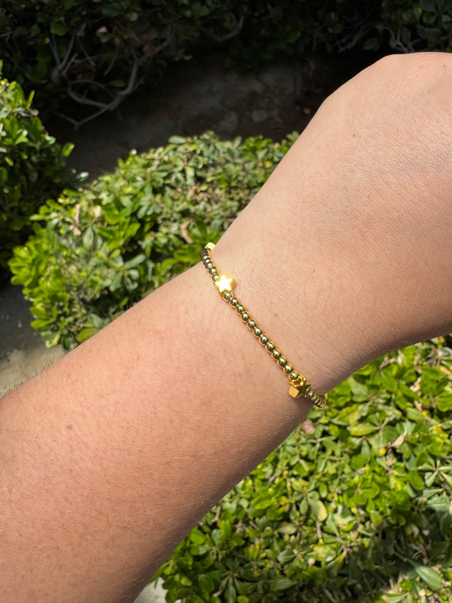 Dainty Gold Star Bracelet