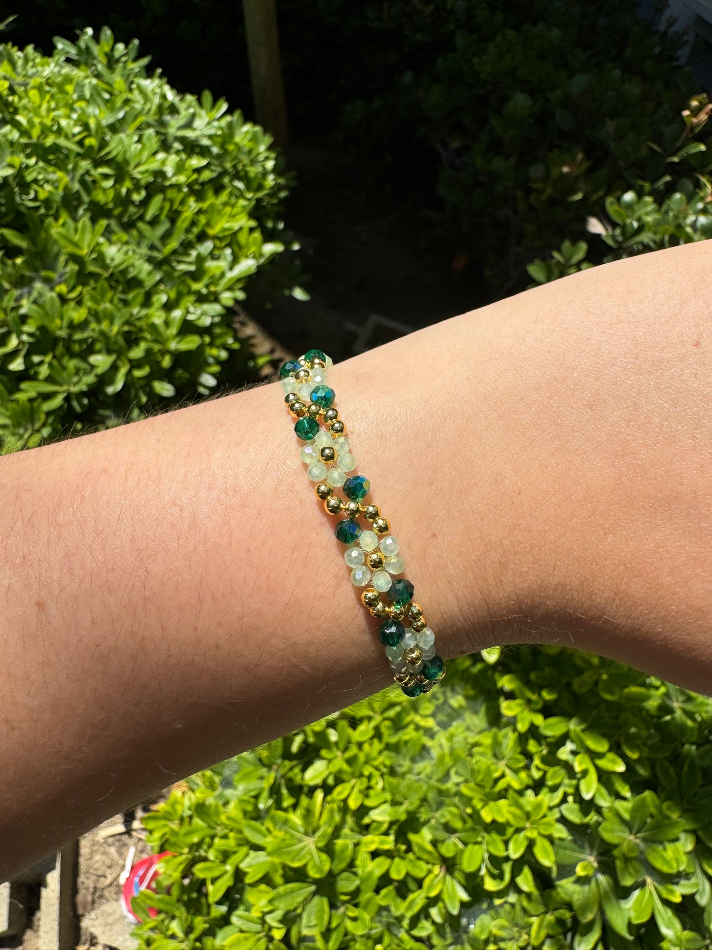 Girly pop flower bracelets with toggle clasp