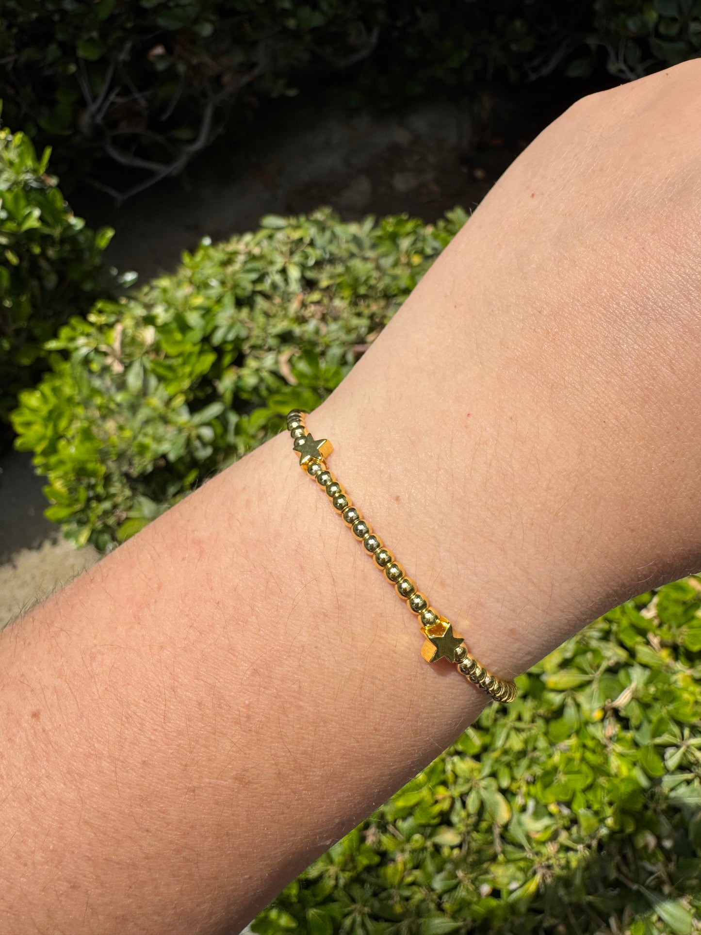 Dainty Gold Star Bracelet