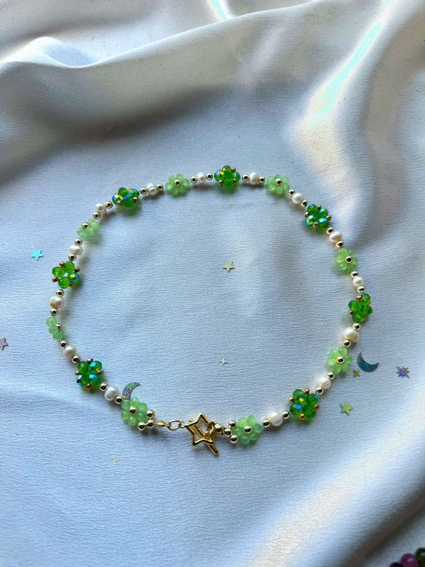Lovely Green Floral Necklace