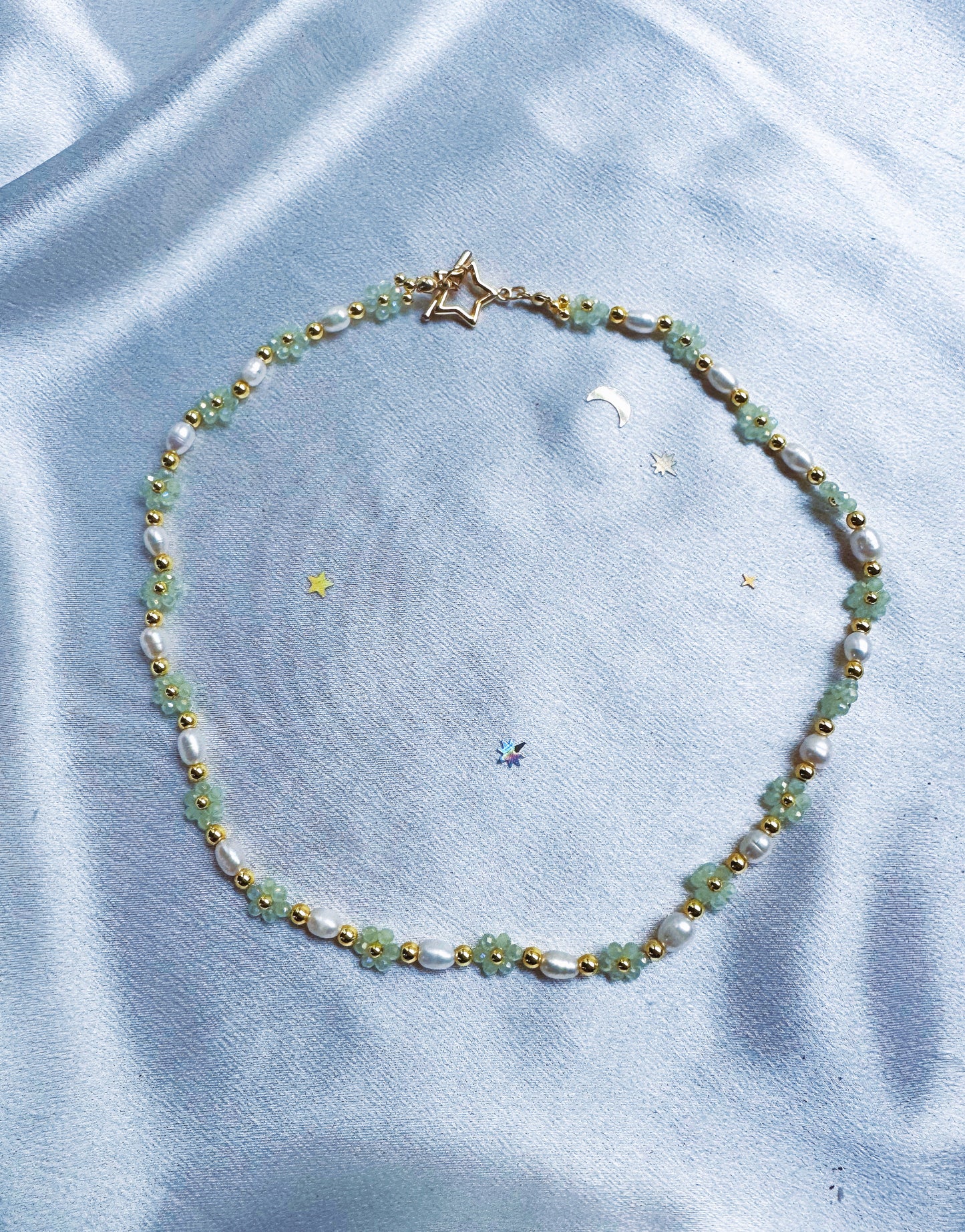 Pastel Green Flower Pearl Necklace