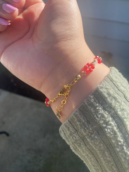 Red inspired dainty flower beaded bracelet