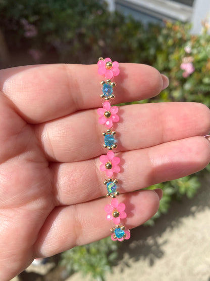 Lover inspired dainty flower beaded bracelet