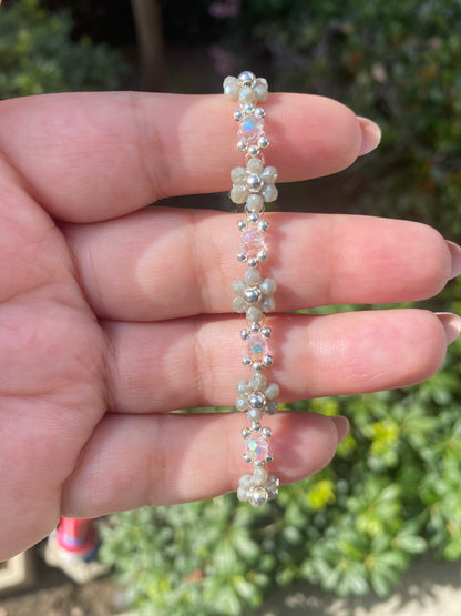 Folklore inspired dainty flower beaded bracelet