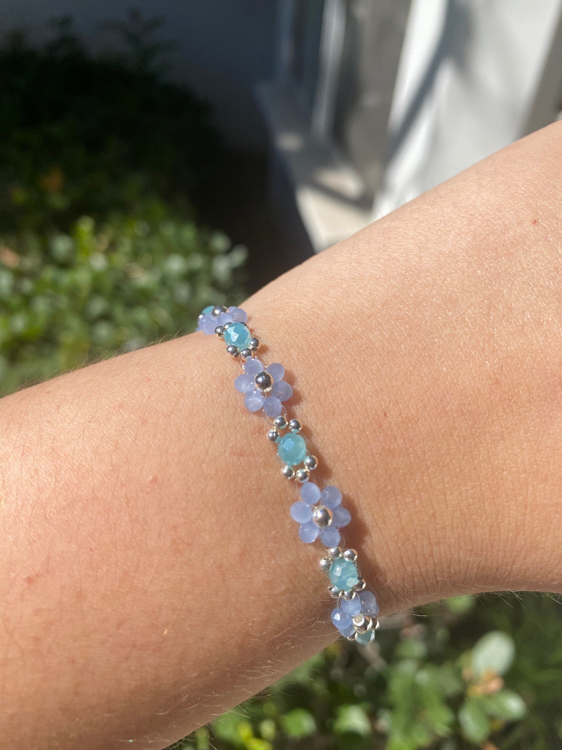 1989 inspired Cute Dainty Pastel Blue Crystal Daisy Flower Beaded Bracelet | Cute Bracelet | Mothers Day Gift |Birthday Gift|Bridesmaid Gift