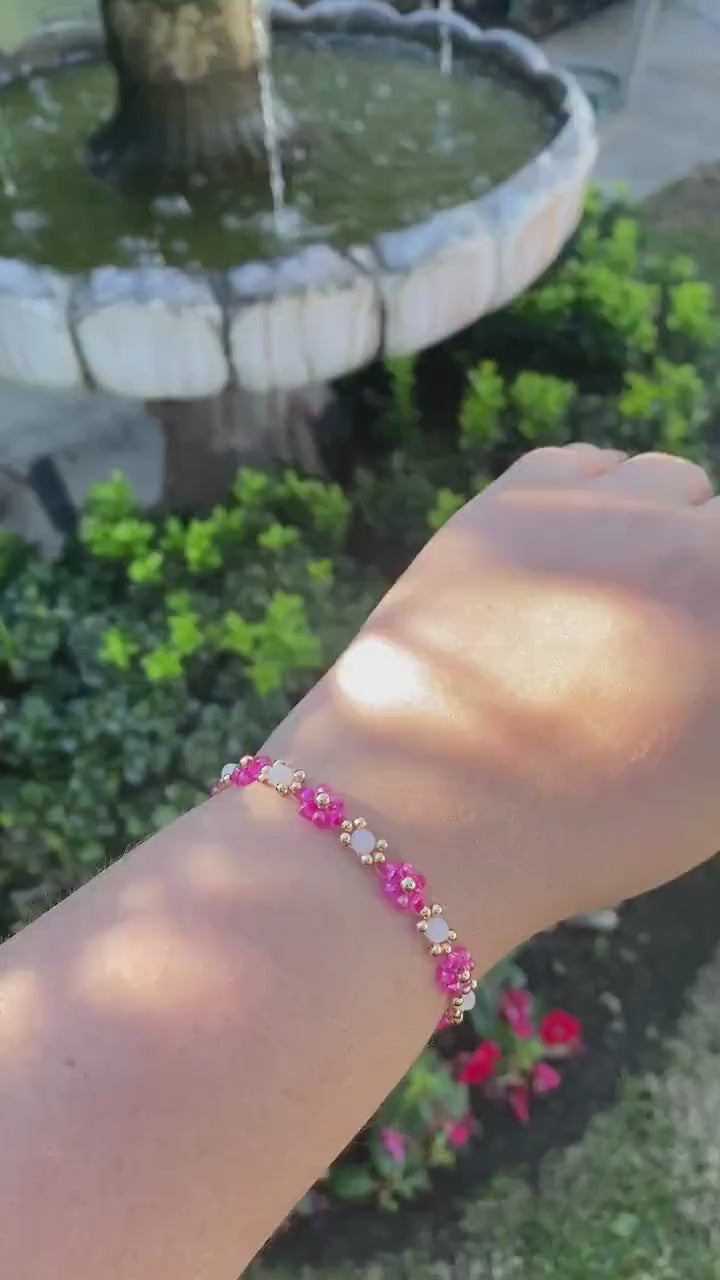 Cute Dainty Magenta Pink Daisy Flower Crystal Beaded Bracelet |Cute Bracelet | Mothers Day Gift | Birthday Gift | Bridesmaid Gift|Jewelry