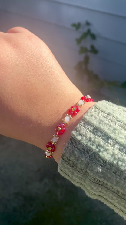 Red inspired dainty flower beaded bracelet