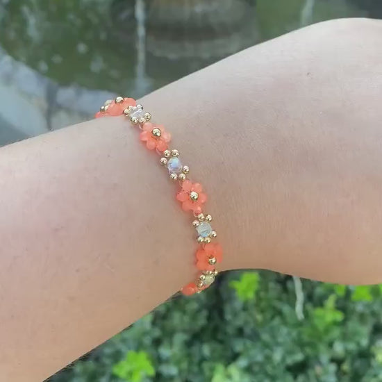 Cute Dainty Orange and White Daisy Flower Crystal Beaded Bracelet |Cute Bracelet |Mothers Day Gift | Birthday Gift | Bridesmaid Gift|Jewelry