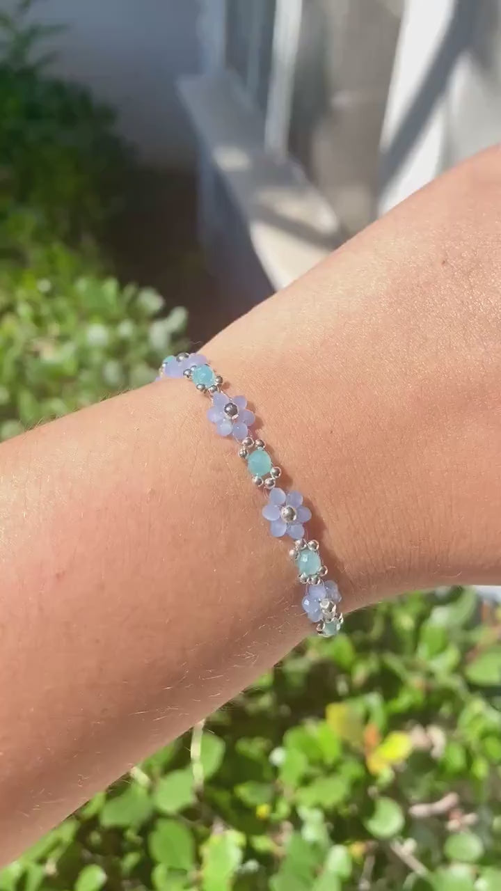 1989 inspired Cute Dainty Pastel Blue Crystal Daisy Flower Beaded Bracelet | Cute Bracelet | Mothers Day Gift |Birthday Gift|Bridesmaid Gift