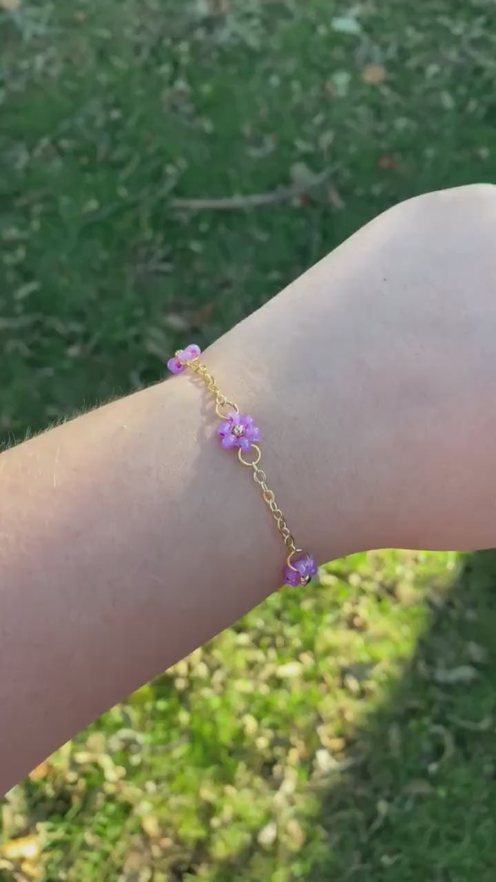 Cute Dainty Pastel Purple Daisy Flower Bracelet | Cute Bracelet | Mothers Day Gift |Birthday Gift|Bridesmaid Gift