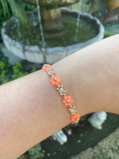 Cute Dainty Orange and White Daisy Flower Crystal Beaded Bracelet |Cute Bracelet |Mothers Day Gift | Birthday Gift | Bridesmaid Gift|Jewelry