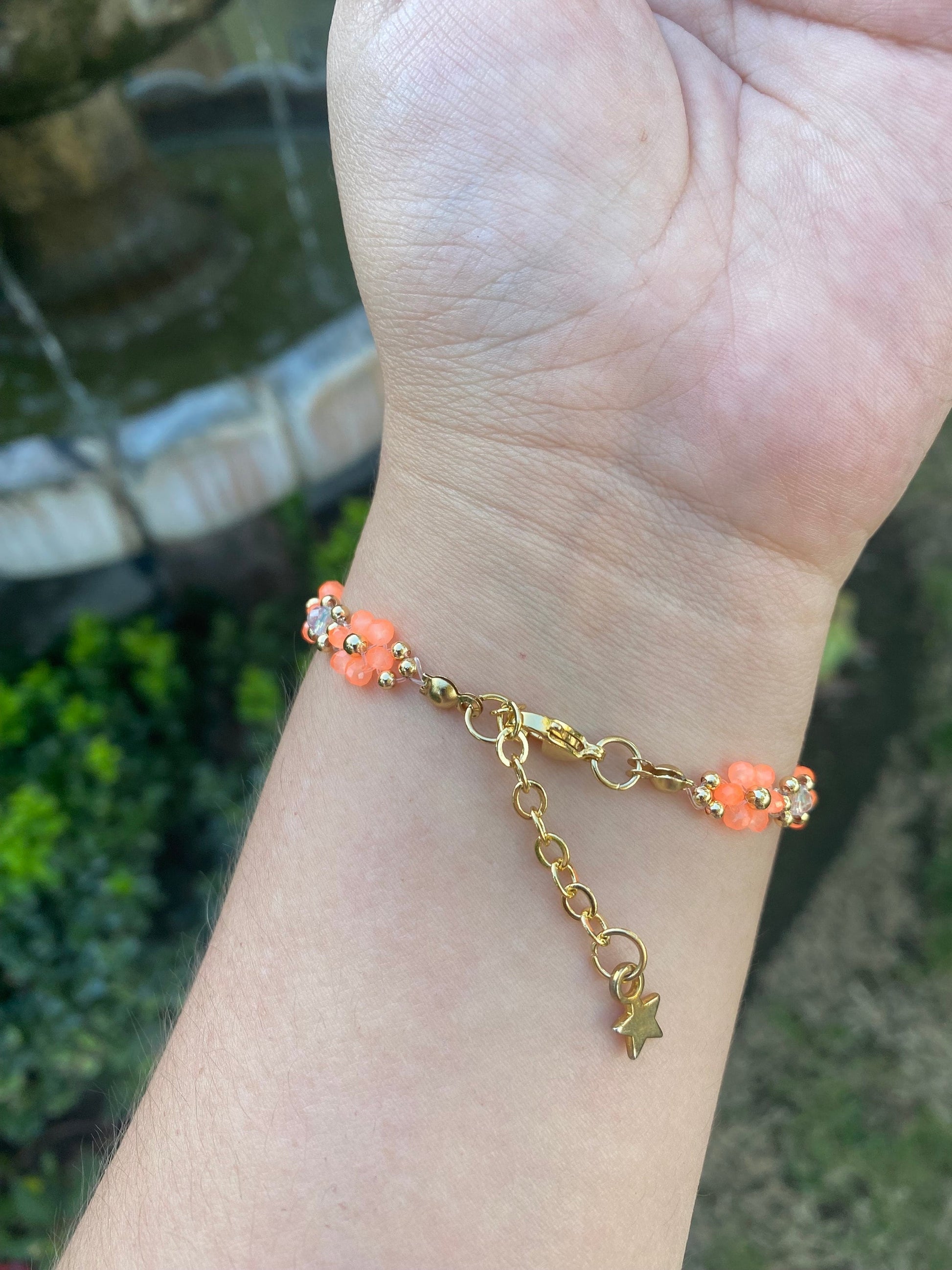 Cute Dainty Orange and White Daisy Flower Crystal Beaded Bracelet |Cute Bracelet |Mothers Day Gift | Birthday Gift | Bridesmaid Gift|Jewelry