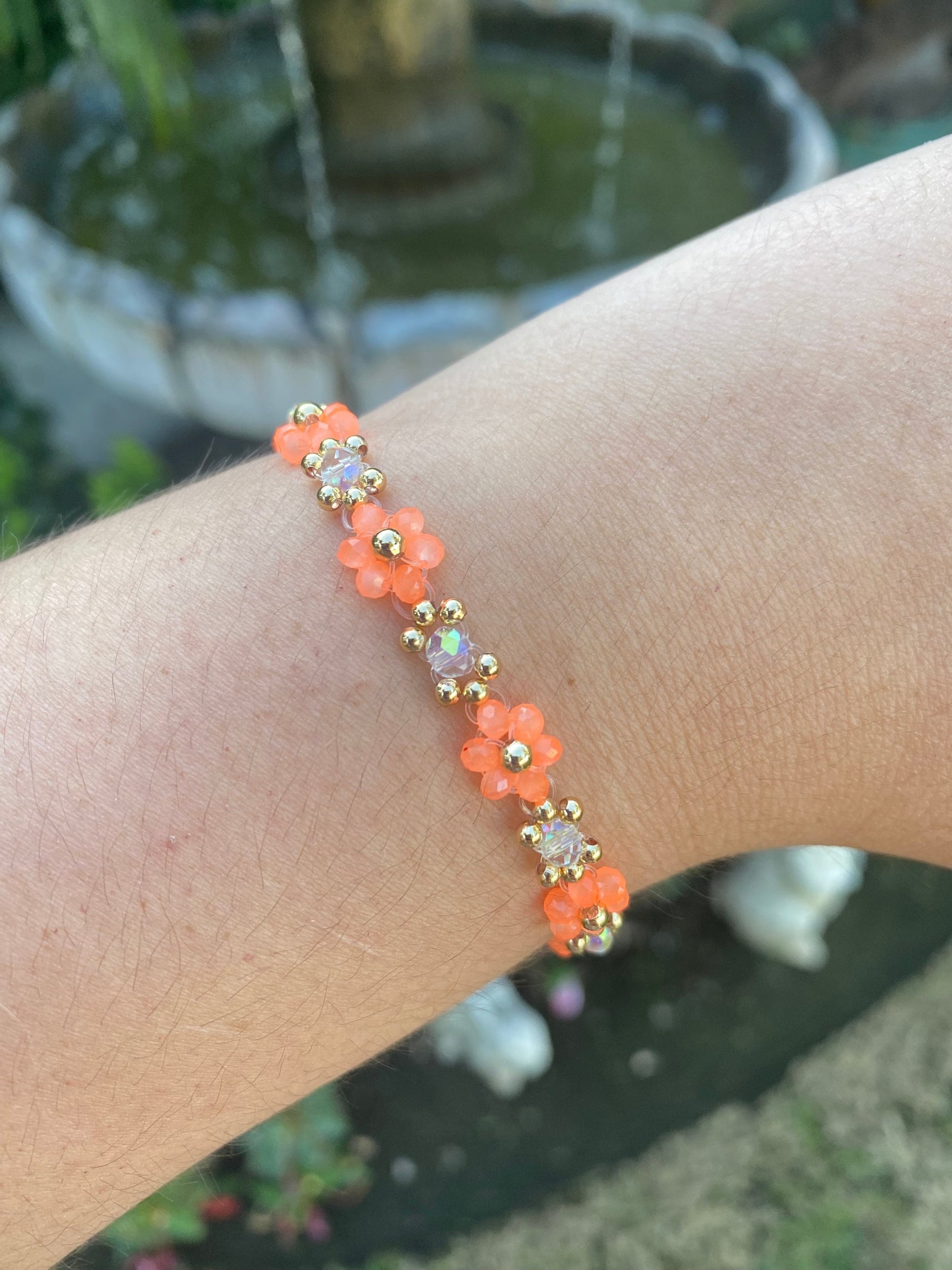 Cute Dainty Orange and White Daisy Flower Crystal Beaded Bracelet |Cute Bracelet |Mothers Day Gift | Birthday Gift | Bridesmaid Gift|Jewelry