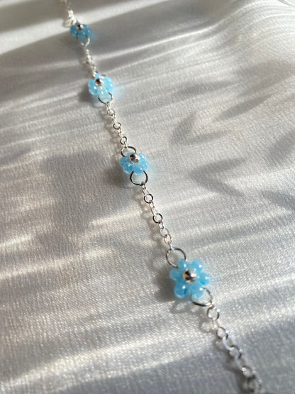 1989 inspired Cute Dainty Pastel Blue Daisy Flower Bracelet | Cute Bracelet | Mothers Day Gift |Birthday Gift|Bridesmaid Gift