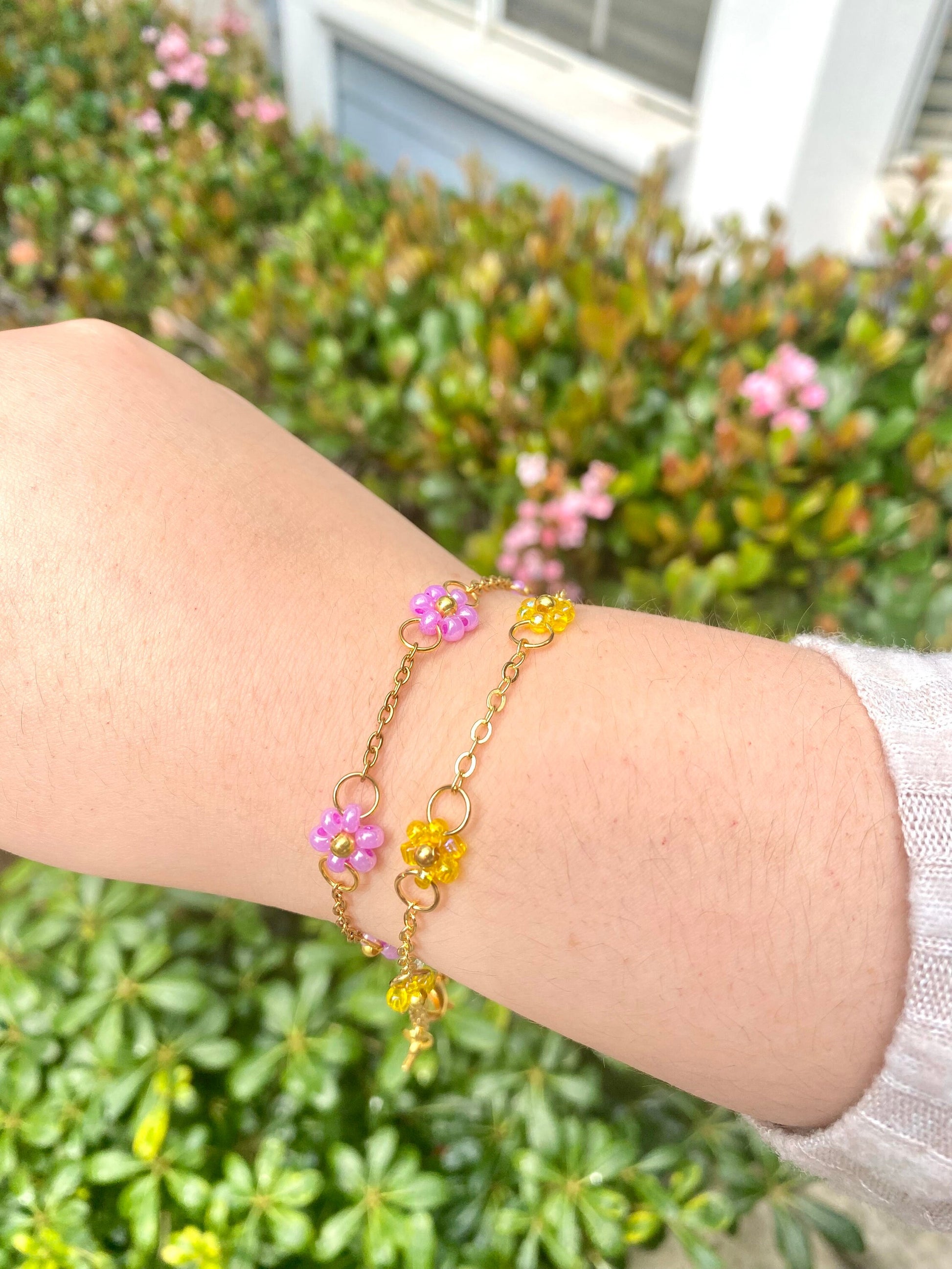 Cute Dainty Daisy Flower 18k Gold plated Bracelet Wire Mothers Day Birthday Christmas Valentines For Her Handmade Floral Jewelry Girl gift